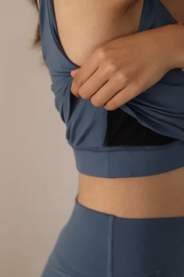 Moonlight Built-in Scoop Crop Tank